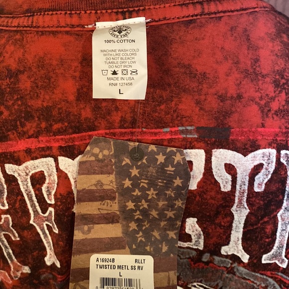 Affliction Twisted Metal Reversible T-Shirt - Picture 9 of 10